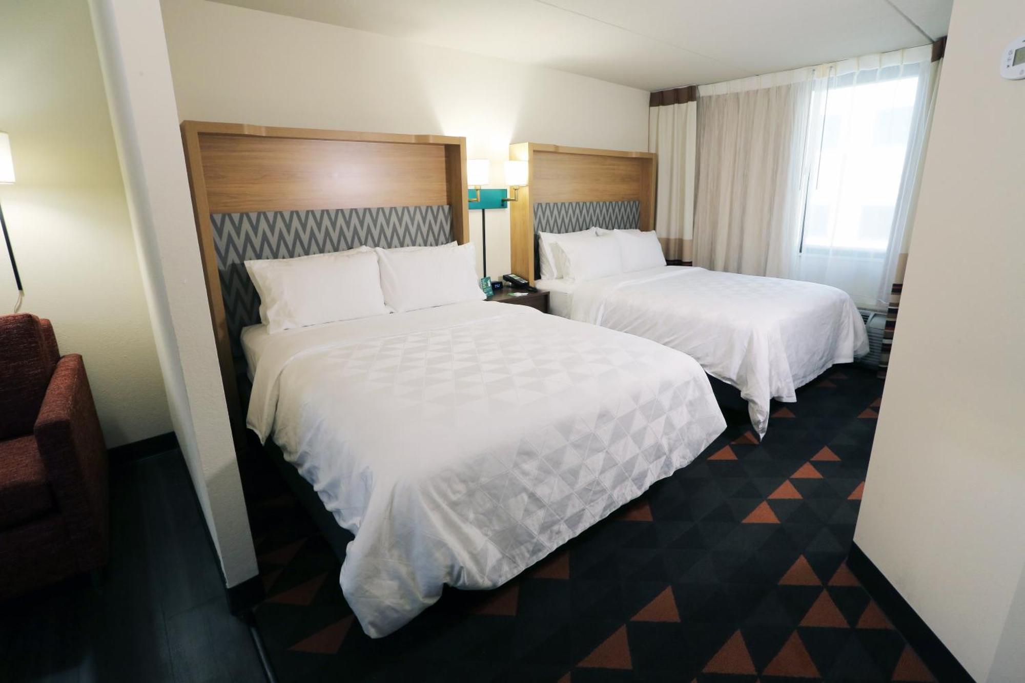 Standard Queen Room with Two Queen Beds